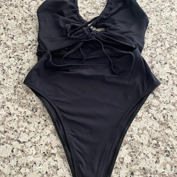 Plumeria Swimsuit - Picture 3 of 4